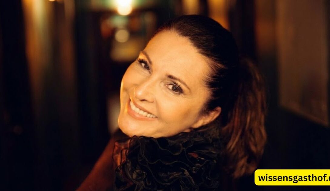 Mirjana Leitl: Die Frau von Hertha-Trainer Stefan Leitl, die nach 20 Jahren zurück auf die Schlagerbühne kehrt